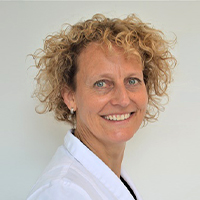 Nicole Schuttevaêr - Clinical Director - dierenarts