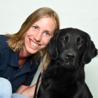 EVELIEN VAN DE HOEF - Paraveterinair