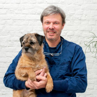 Dr. Francis Vandecaveye - Vakdierenarts Kleine Huisdieren