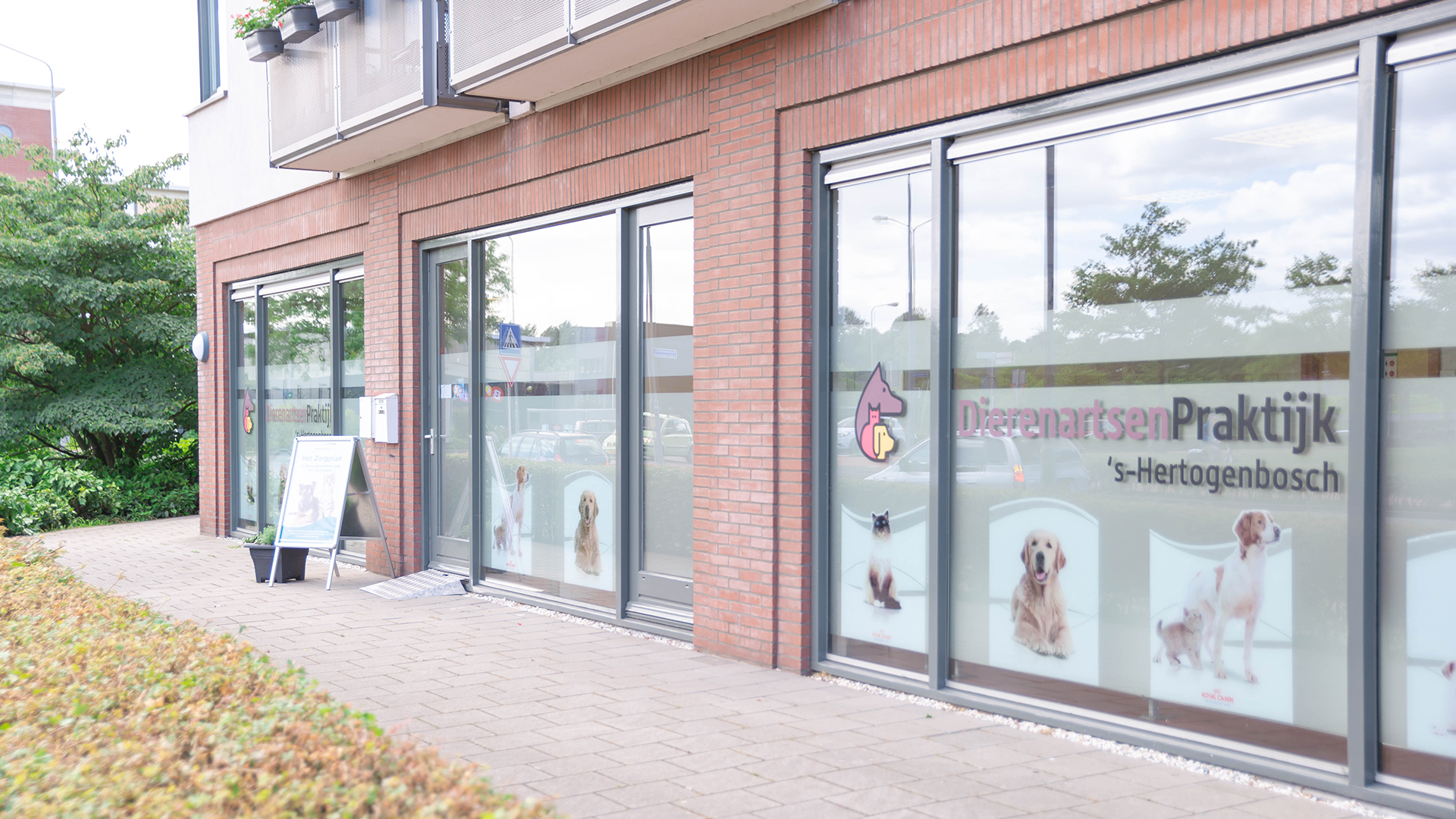 Uw dierenarts Dierenkliniek Den Bosch Uw dierenarts Dierenkliniek Den Bosch