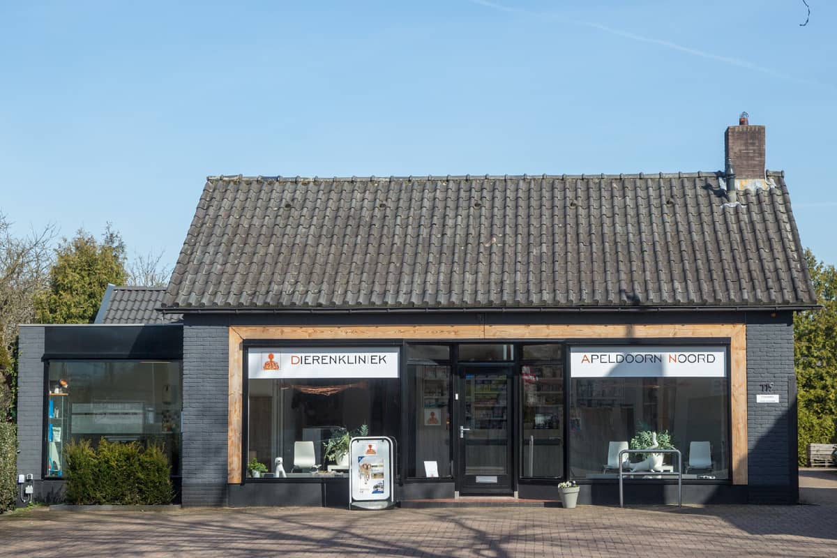 Buitenkant van de dierenkliniek