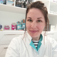 Angela Vlot - Paraveterinair