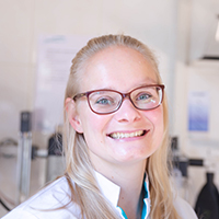 Ilona Jochems - Dierenarts, Spoedchirurg