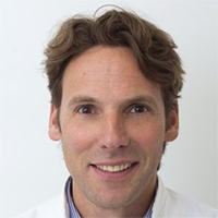 Sven Van Haesendonck - Dierenarts Medische beeldvorming - Oogheelkunde - Chirurgie